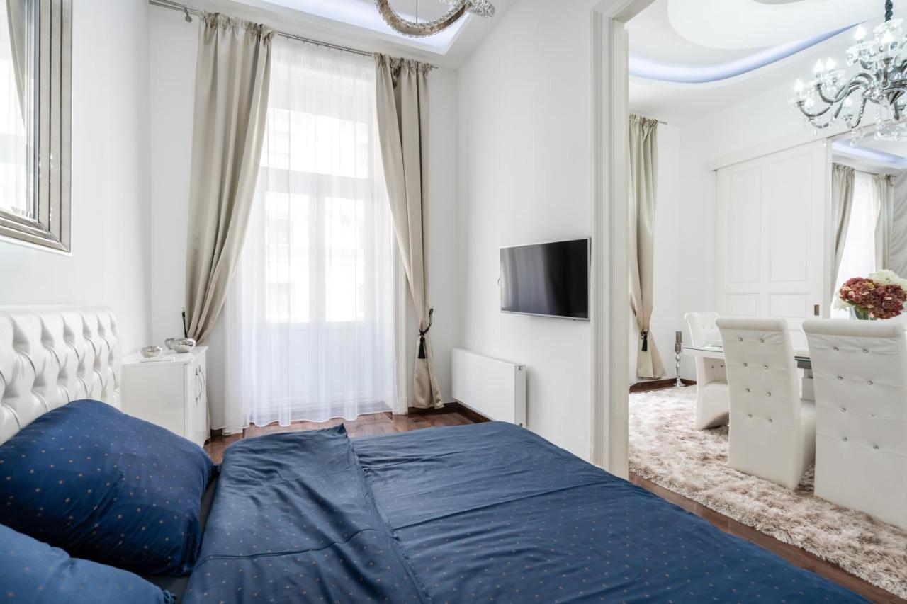 Opera Balkony Luxury Apartment With Free Parking Budapest Eksteriør bilde