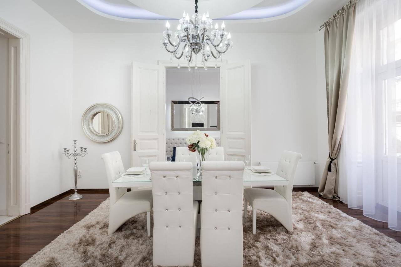 Opera Balkony Luxury Apartment With Free Parking Budapest Eksteriør bilde