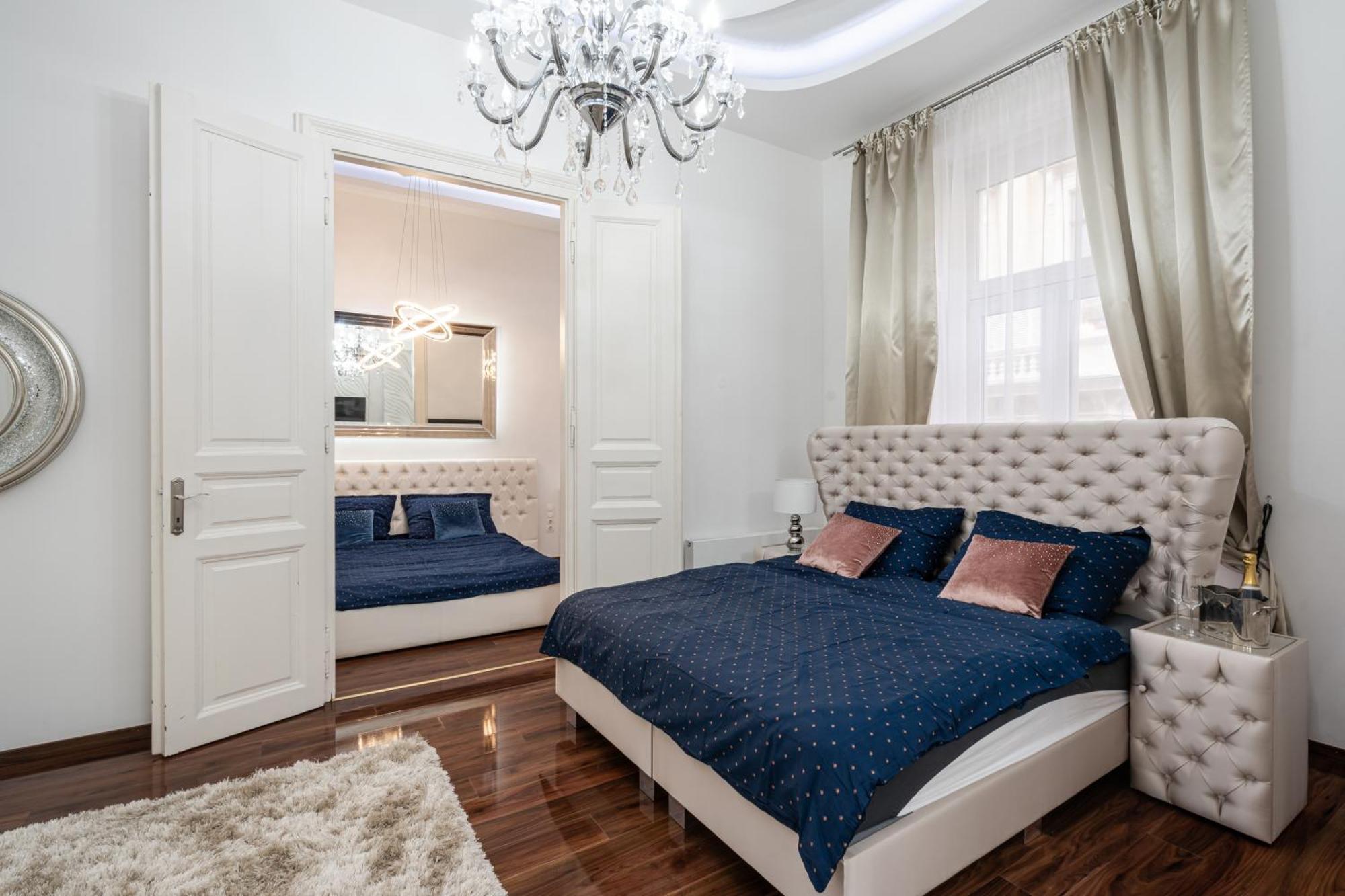 Opera Balkony Luxury Apartment With Free Parking Budapest Eksteriør bilde