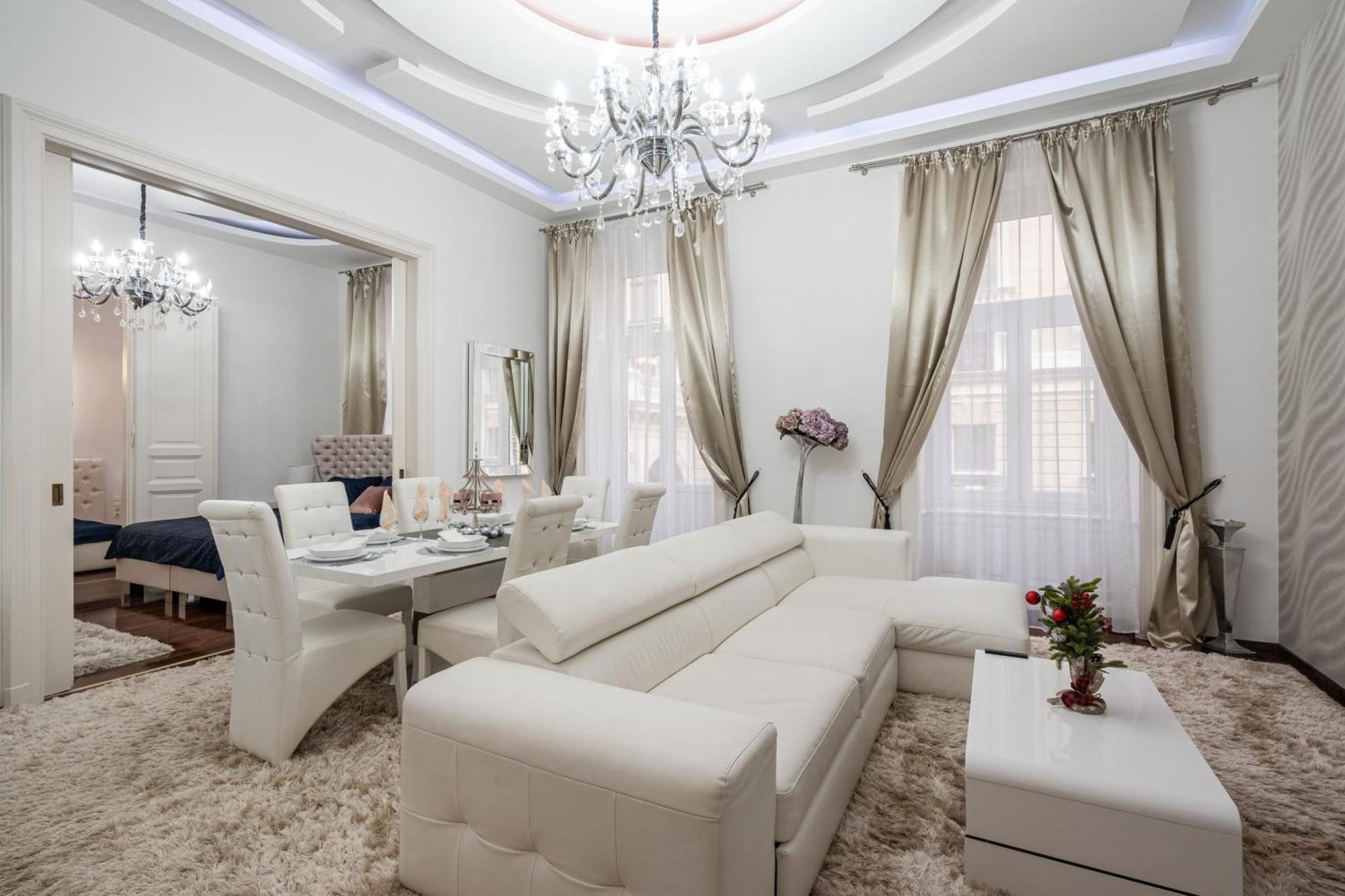 Opera Balkony Luxury Apartment With Free Parking Budapest Eksteriør bilde