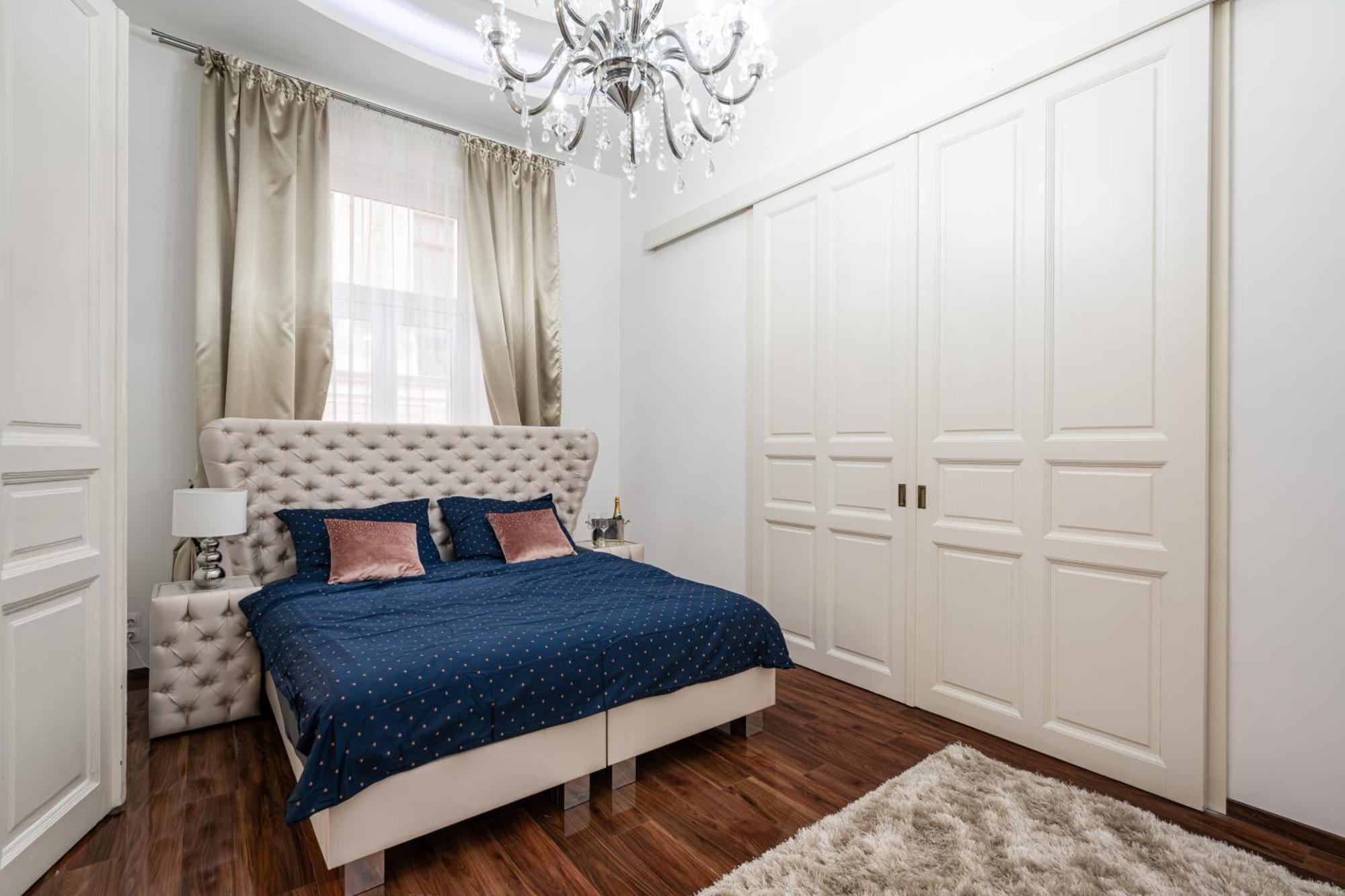 Opera Balkony Luxury Apartment With Free Parking Budapest Eksteriør bilde